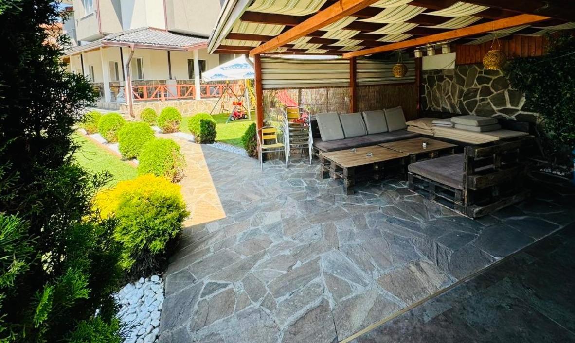 Къща За Гости Аси Dospat Exterior foto